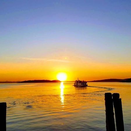 Bellavista La Tua Romantica Vacanza Sul Trasimeno 카스틸리오네델라고 외부 사진