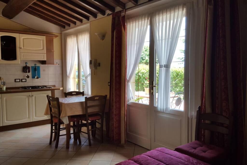 Bellavista La Tua Romantica Vacanza Sul Trasimeno 카스틸리오네델라고 외부 사진